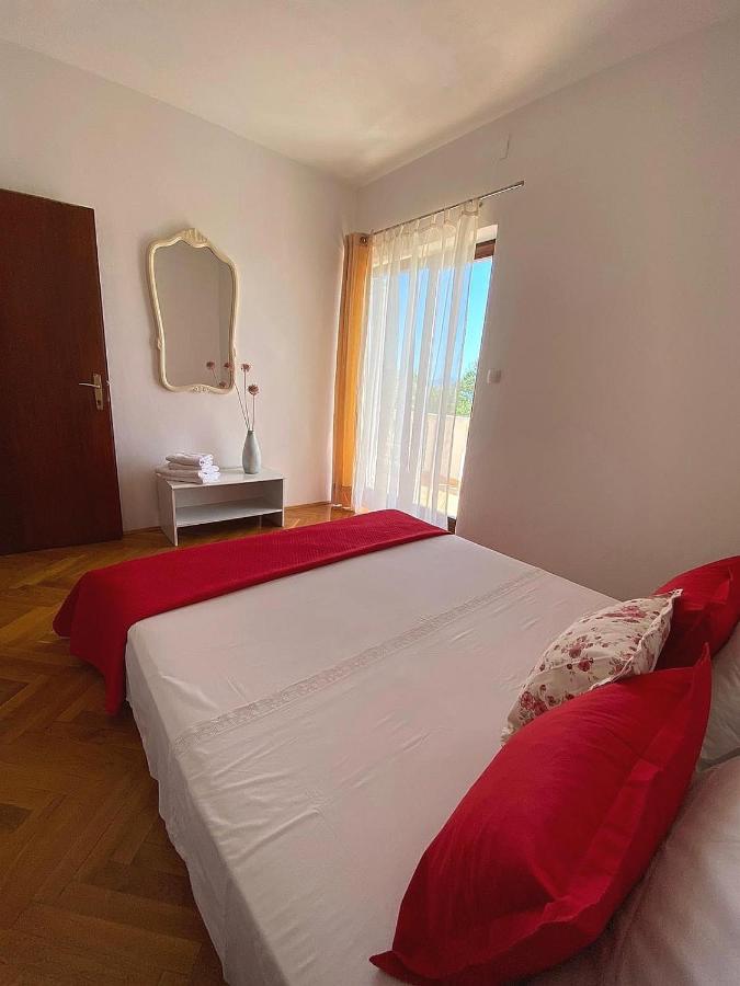 Apartments Zile Sućuraj Екстериор снимка